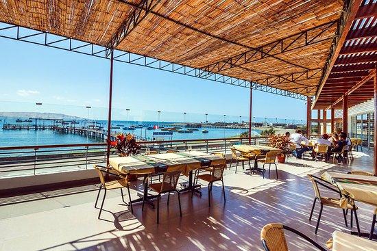 La Negra Y El Blanco